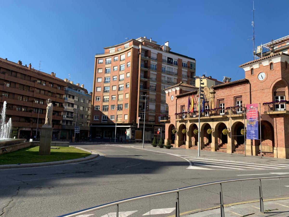 Отель Calahorra Centro Экстерьер фото